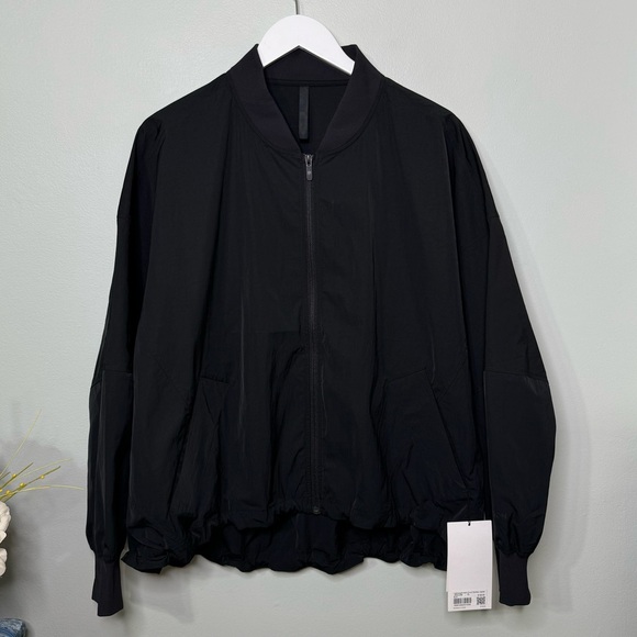Lululemon Lightweight Bomber Jacket Cinch Hem Black Size XL NWT - Picture 6 of 14